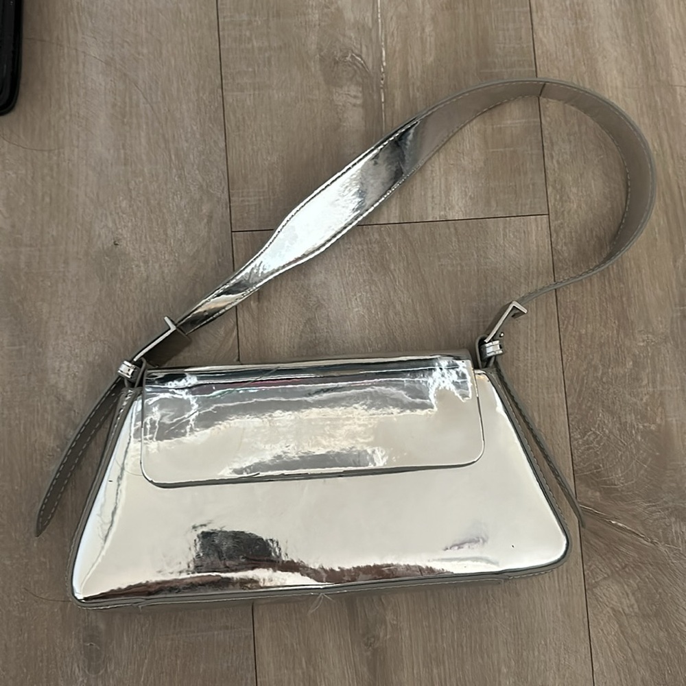 ZARA BAGS $29 - Picture 2 of 7